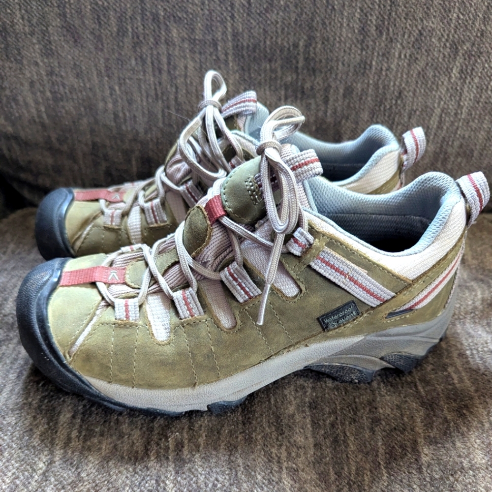 Keen Olive Hiking Shoes
